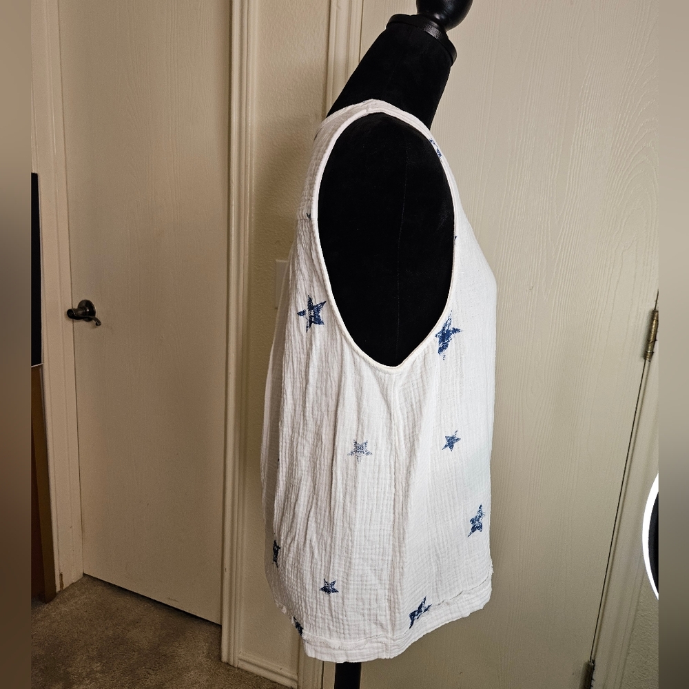 Nwot Splendid Button Up Blouse - image 4